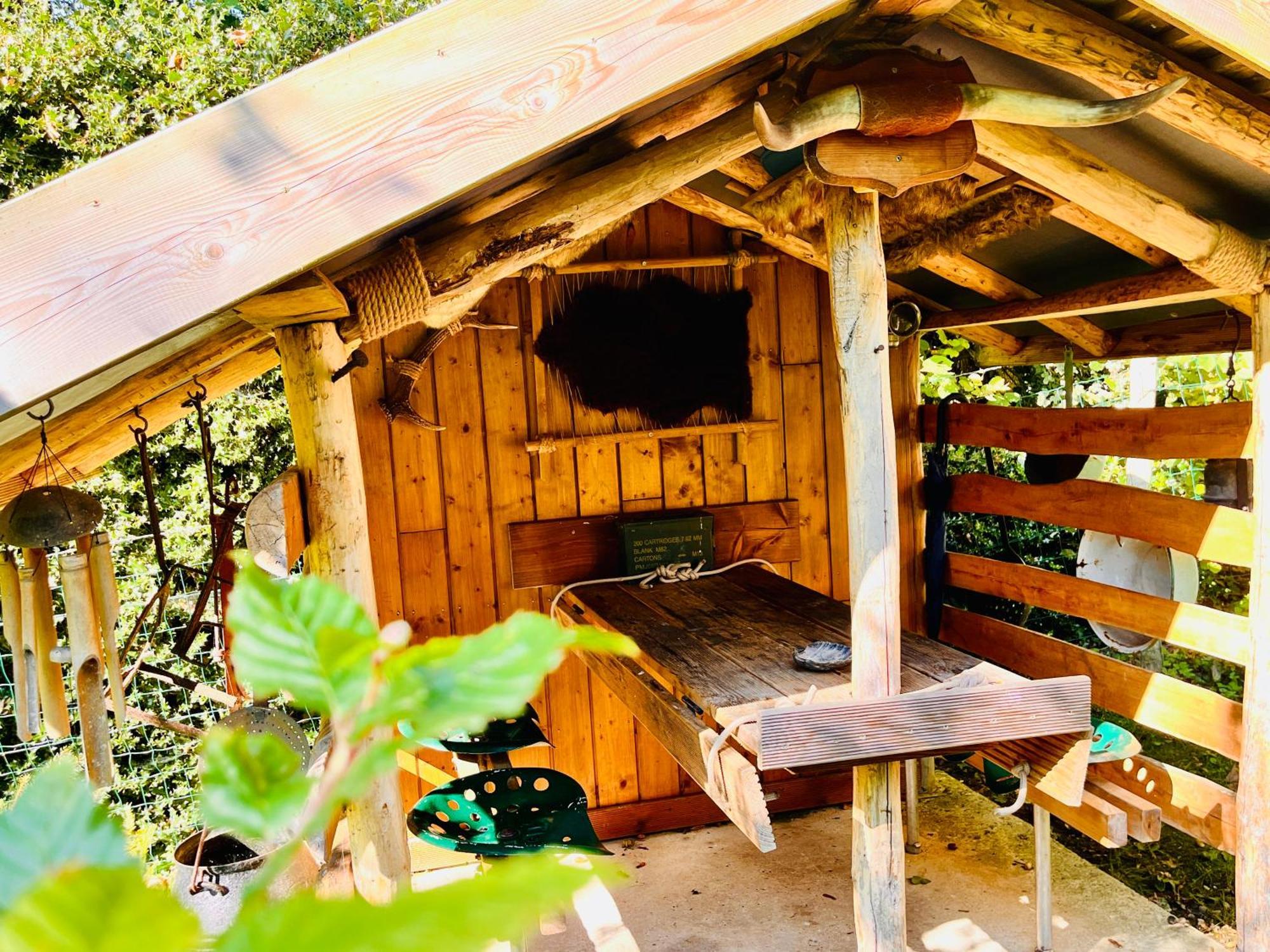 La Cabane Perchee Du Trappeur Ecrainville ภายนอก รูปภาพ