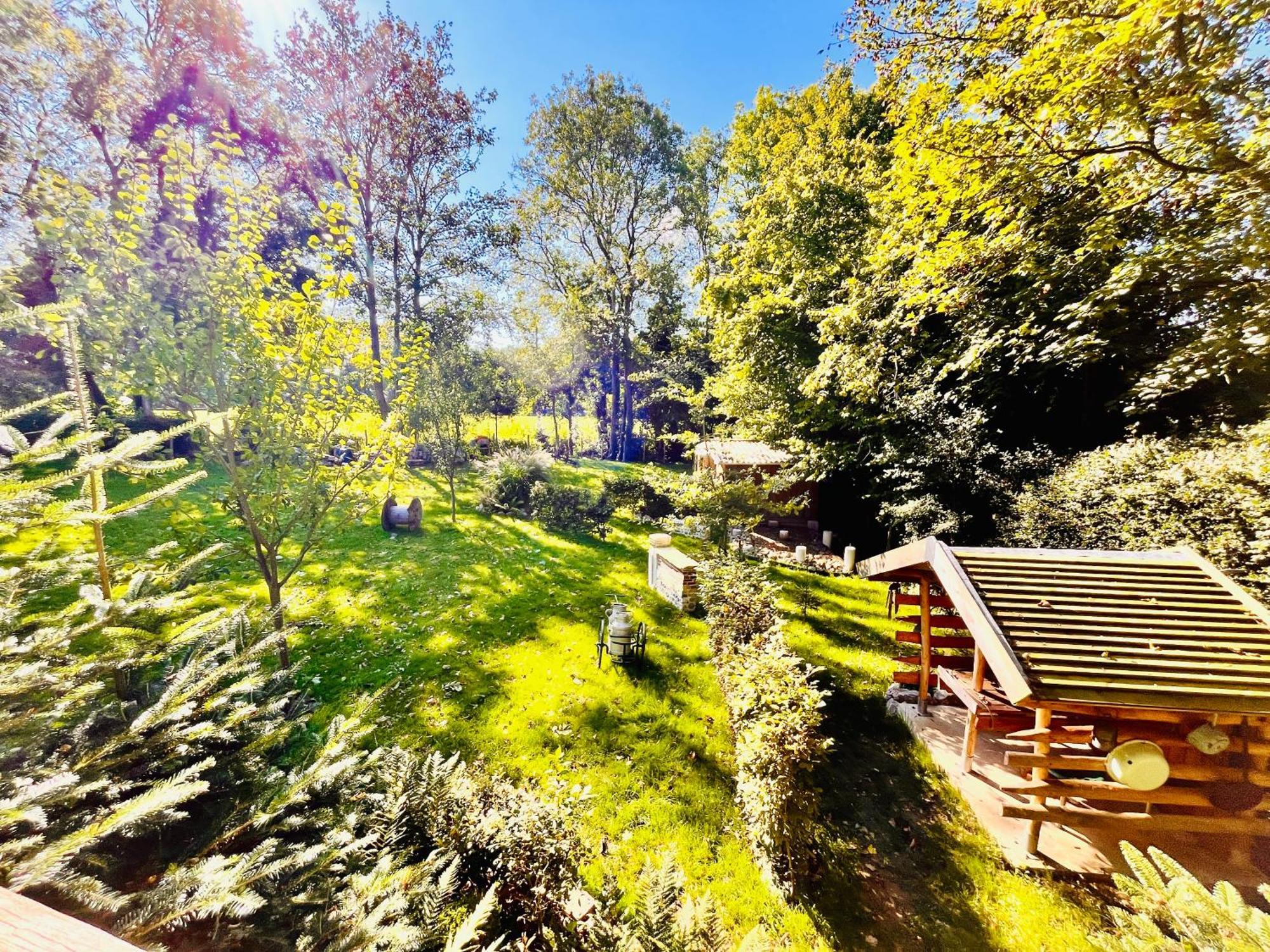 La Cabane Perchee Du Trappeur Ecrainville ภายนอก รูปภาพ