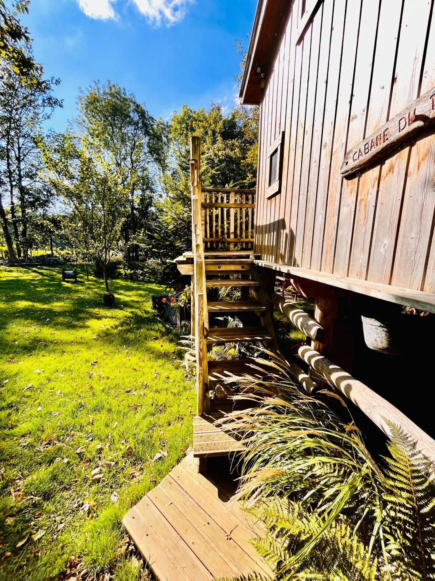 La Cabane Perchee Du Trappeur Ecrainville ภายนอก รูปภาพ