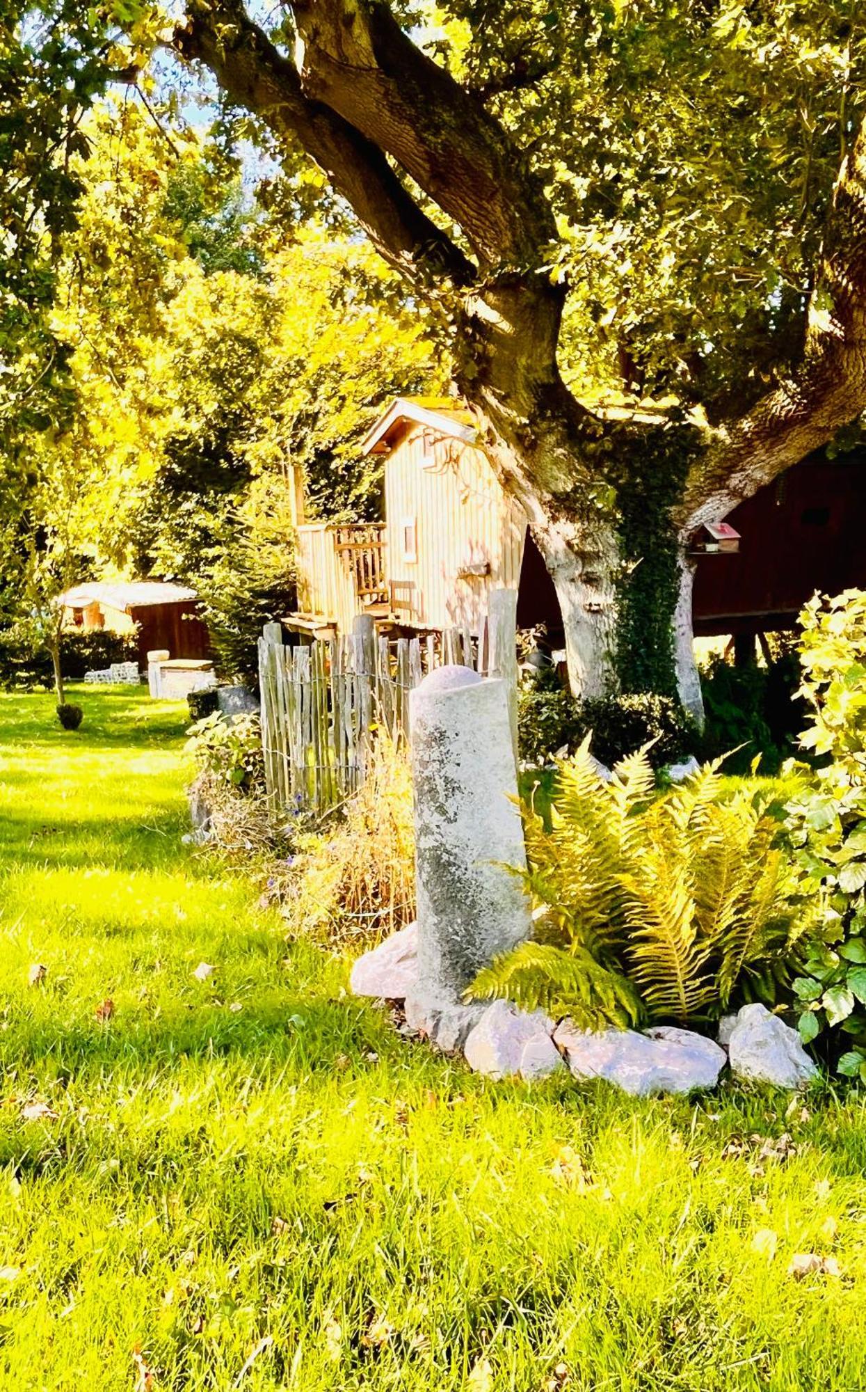 La Cabane Perchee Du Trappeur Ecrainville ภายนอก รูปภาพ