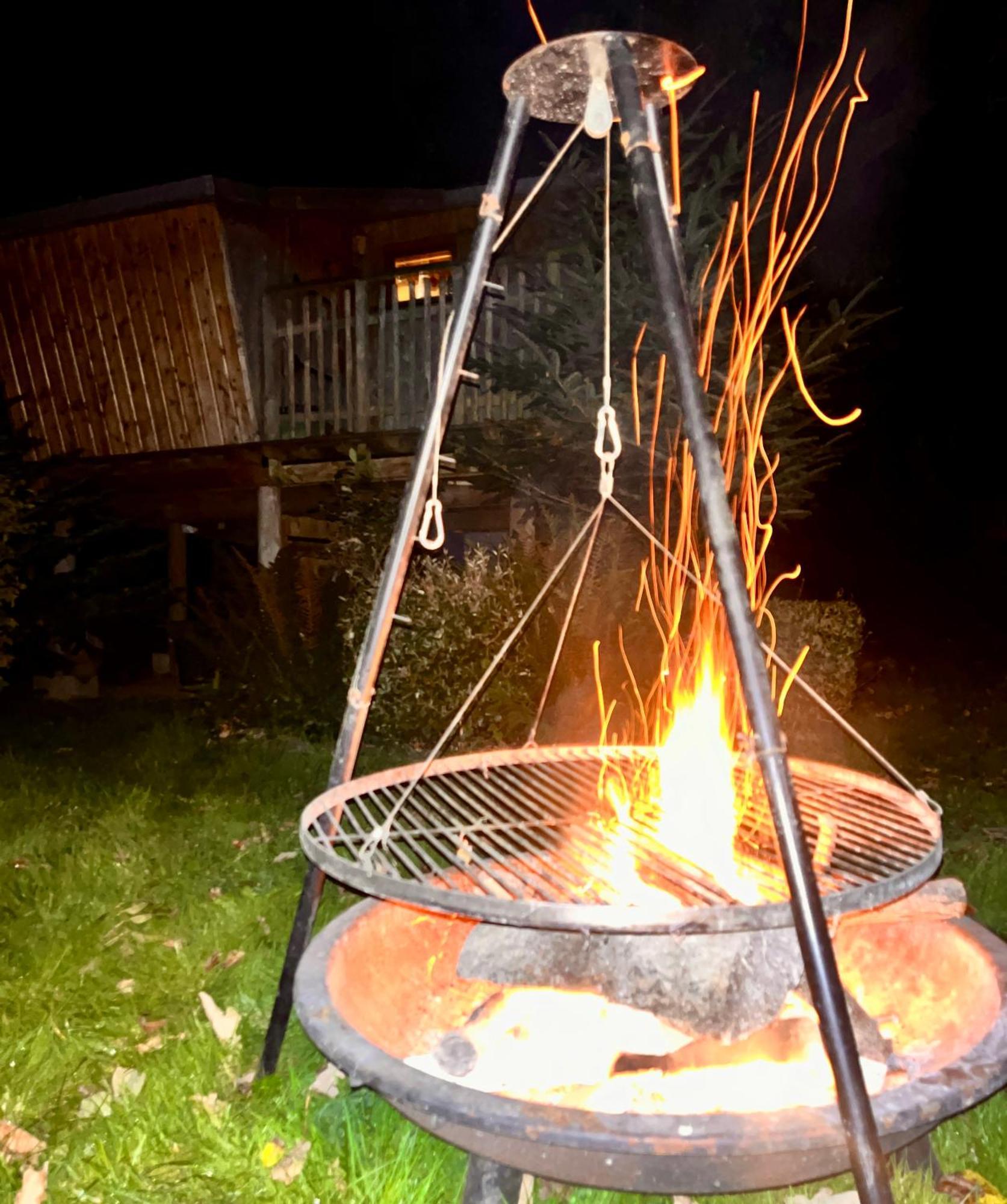 La Cabane Perchee Du Trappeur Ecrainville ภายนอก รูปภาพ