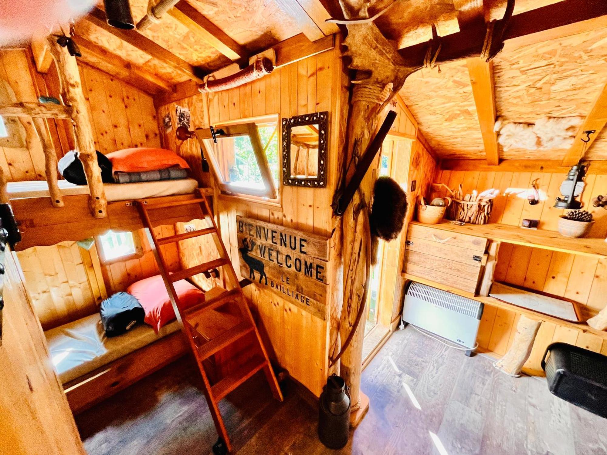 La Cabane Perchee Du Trappeur Ecrainville ภายนอก รูปภาพ