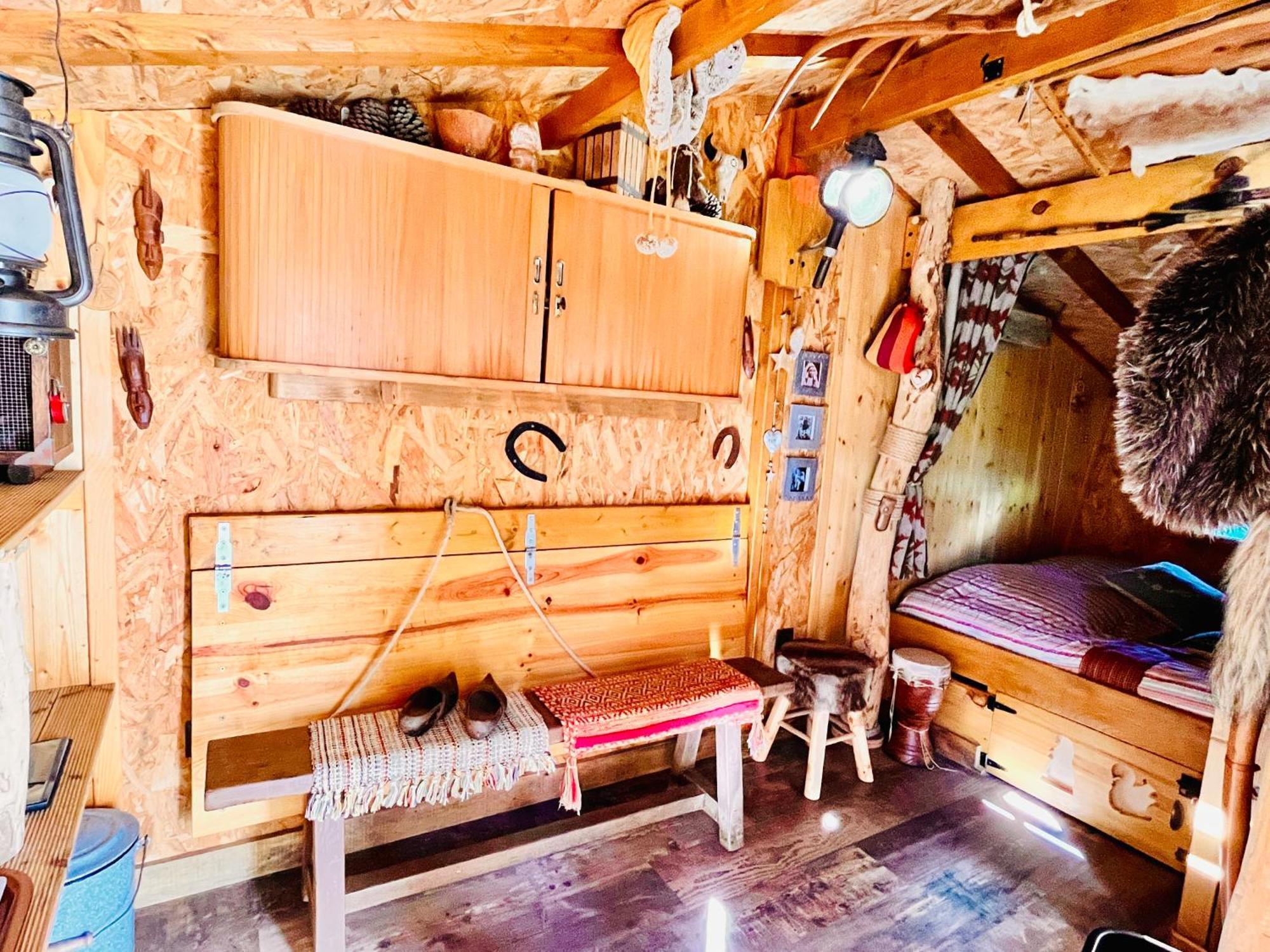 La Cabane Perchee Du Trappeur Ecrainville ภายนอก รูปภาพ