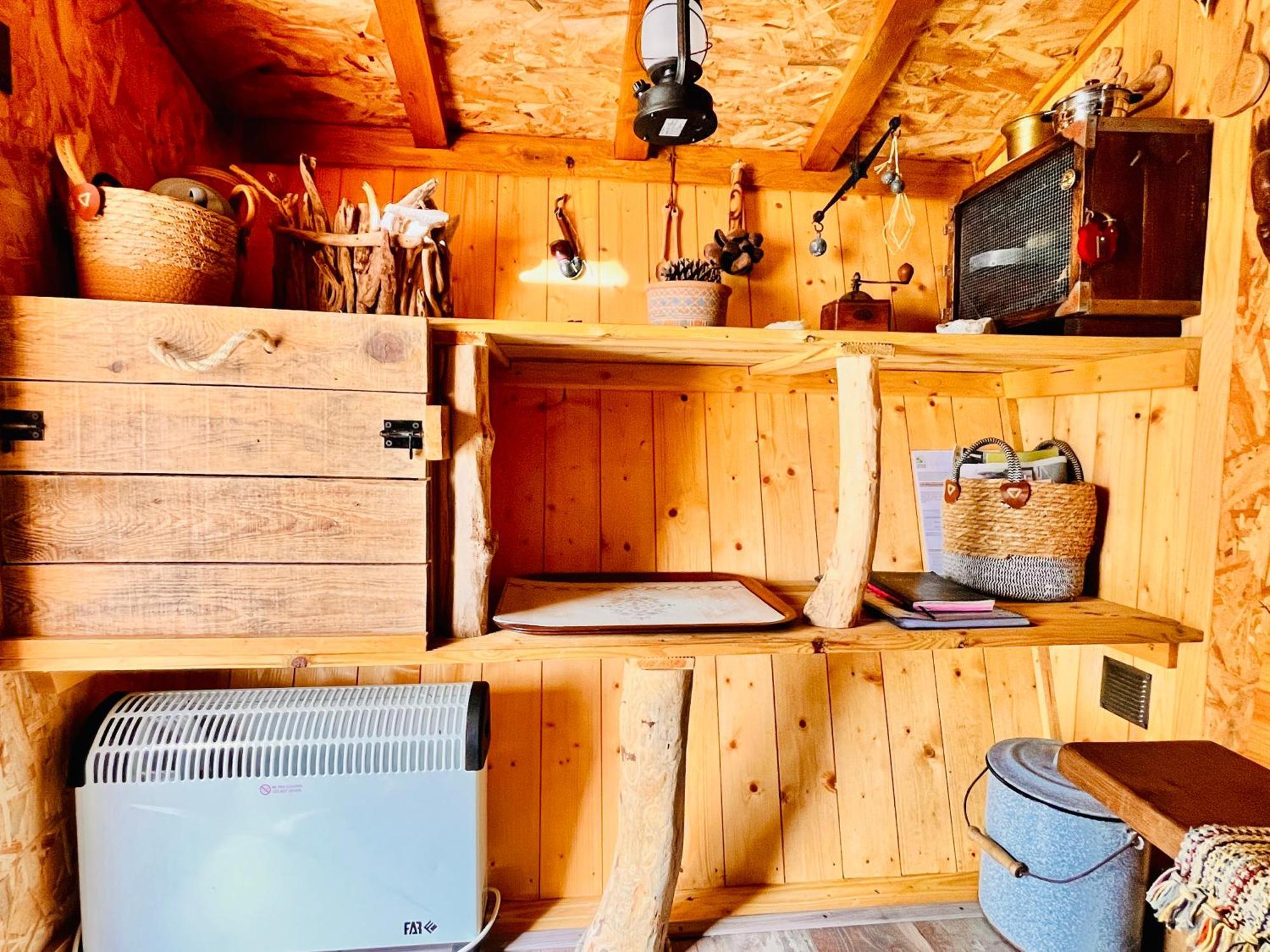 La Cabane Perchee Du Trappeur Ecrainville ภายนอก รูปภาพ
